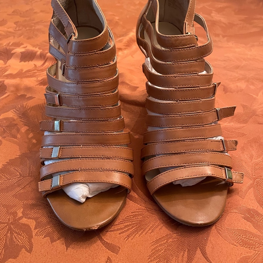 Women's Tan Strappy Sandals